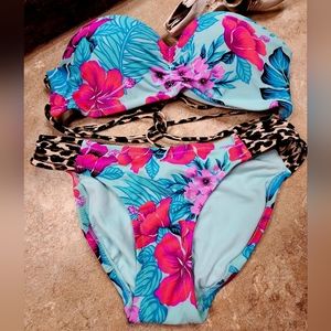 NWOT Strappy Floral & Leopard Bikini Lt Blue Purple Orange Pink Size Small/Large